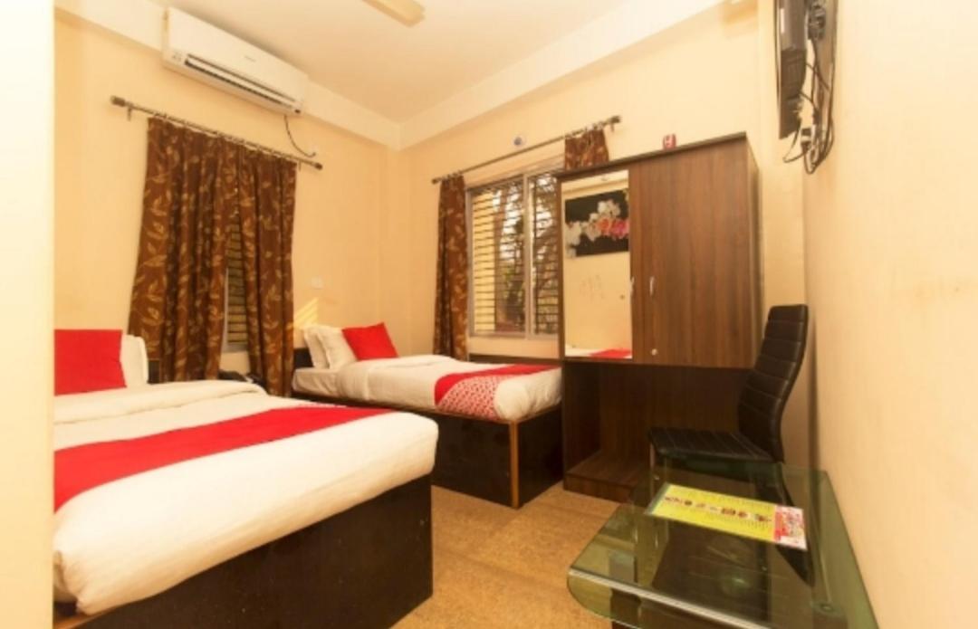 Skyline Lodge Siliguri Buitenkant foto