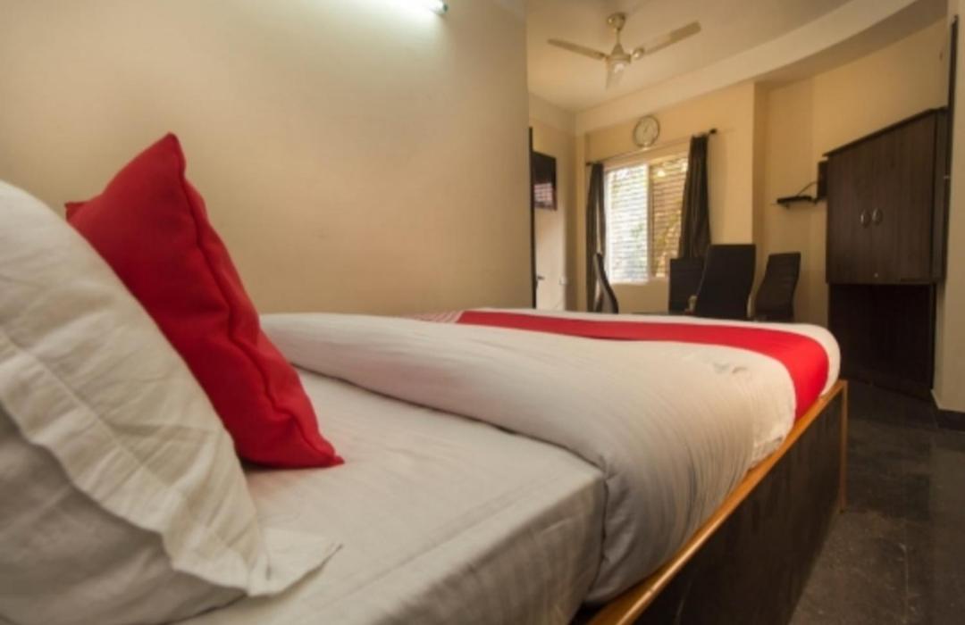 Skyline Lodge Siliguri Buitenkant foto