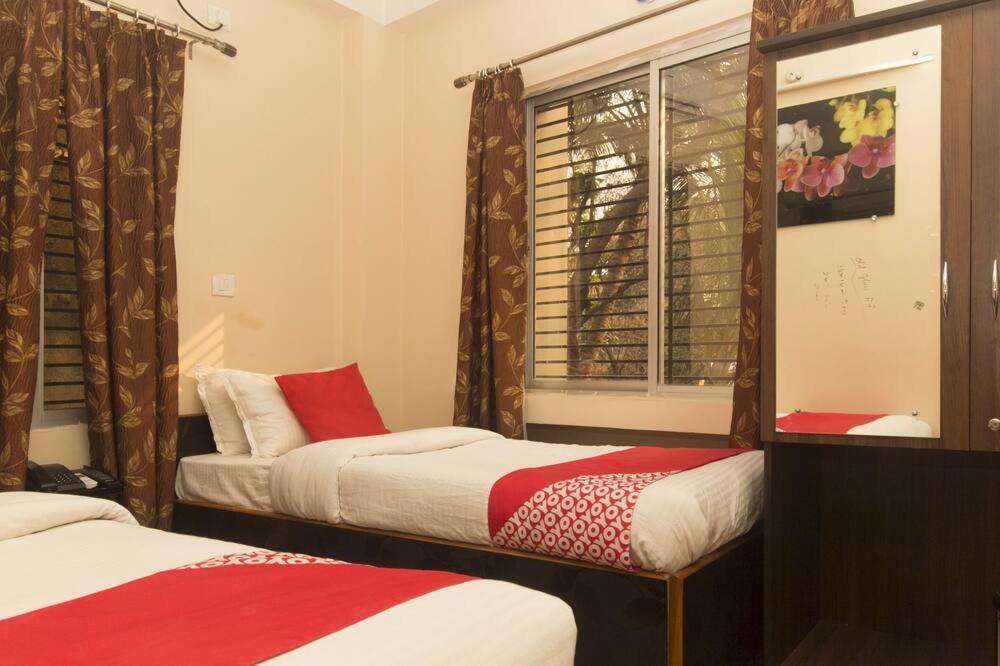 Skyline Lodge Siliguri Buitenkant foto